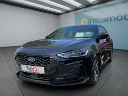 Schwarz Gebraucht 2023 Ford Focus Limousine | 25.799 € (Fairer Preis)