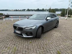 Grau Gebraucht 2019 Volvo V90 R-Design Kombi | 27.000 € (Fairer Preis)