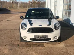 Weiß Gebraucht 2012 Mini Cooper Kleinwagen | 7.300 €