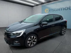 Schwarz Gebraucht 2023 Renault Clio V Kleinwagen | 16.799 € (Fairer Preis)