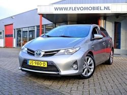 Grau Gebraucht 2015 Toyota Auris Hybrid Executive Limousine | 8.250 € (Fairer Preis)