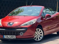 Rot Gebraucht 2008 Peugeot 207 CC Cabrio | 4.799 € (Etwas zu teuer)