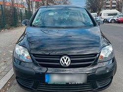 Schwarz Gebraucht 2007 VW Golf V Limousine | 3.000 € (Fairer Preis)