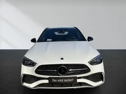 Weiß Gebraucht 2024 Mercedes C220 AMG Limousine | 55.450 €