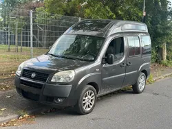 Grau Gebraucht 2009 Fiat Doblò Van / Kleinbus | 3.900 €