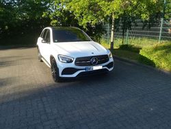Weiß Gebraucht 2019 Mercedes GLC300 AMG line SUV | 34.000 € (Fairer Preis)