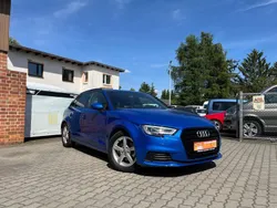 Blau Gebraucht 2019 Audi A3 Sportback Sport Limousine | 19.999 € (Fairer Preis)