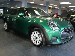 Grün Gebraucht 2022 Mini One Clubman Classic Kombi | 19.980 € (Fairer Preis)