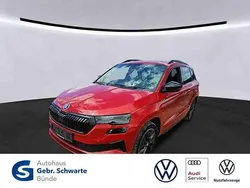 Rot Gebraucht 2022 Skoda Karoq SportLine SUV | 34.980 € (Etwas zu teuer)