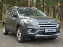 Grau Gebraucht 2017 Ford Kuga Titanium SUV | 13.350 € (Fairer Preis)