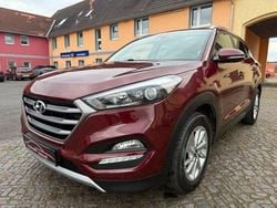 Rot Gebraucht 2015 Hyundai Tucson Intro Edition SUV | 13.950 € (Guter Preis)