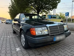 Schwarz Gebraucht 1992 Mercedes 230 Coupé | 8.300 €