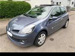 Blau Gebraucht 2006 Renault Clio II Kleinwagen | 3.499 € (Teuer)