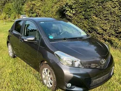 Grau Gebraucht 2014 Toyota Yaris Life Kleinwagen | 6.299 € (Superpreis)