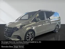 Grau Gebraucht 2024 Mercedes V250 Avantgarde Van / Kleinbus | 76.650 € (Teuer)