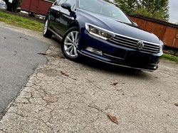 Blau Gebraucht 2016 VW Passat Kombi | 13.500 € (Fairer Preis)