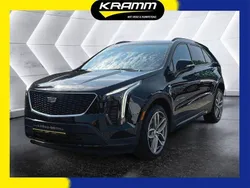 Schwarz Gebraucht 2023 Cadillac XT4 SUV | 43.190 € (Teuer)
