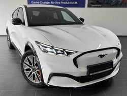 Weiß (star whit platnium metallic) Neu 2025 Ford Mustang Mach-E Premium SUV | 48.980 € (Guter Preis)