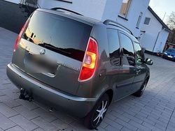 Grün Gebraucht 2007 Skoda Roomster Van / Kleinbus | 2.750 €