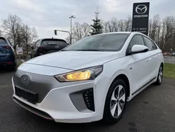 Polar white Gebraucht 2019 Hyundai Ioniq Trend Limousine | 16.450 € (Fairer Preis)