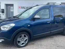 Blau Gebraucht 2020 Dacia Dokker Stepway Van | 17.390 € (Fairer Preis)