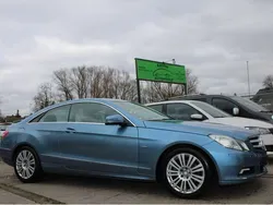 Blau Gebraucht 2010 Mercedes E250 Elegance Coupé | 11.990 € (Guter Preis)