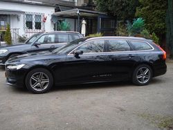 Schwarz Gebraucht 2018 Volvo V90 Momentum Kombi | 10.490 € (Etwas zu teuer)