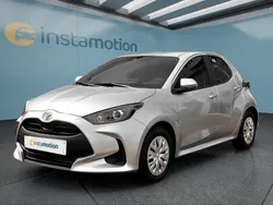 Silber Gebraucht 2023 Toyota Yaris Comfort Kleinwagen | 17.399 € (Fairer Preis)