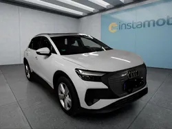 Weiß Gebraucht 2022 Audi Q4 e-tron SUV | 30.199 € (Fairer Preis)