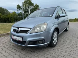 Silber Gebraucht 2006 Opel Zafira Edition Van / Kleinbus | 5.499 € (Teuer)
