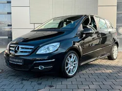 Kosmosschwarz metalliclack Gebraucht 2011 Mercedes B160 Van / Kleinbus | 5.990 € (Fairer Preis)