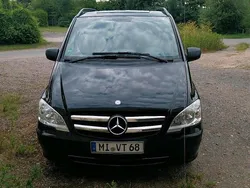 Schwarz Gebraucht 2010 Mercedes Vito Van / Kleinbus | 10.500 €