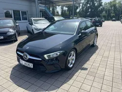 Kosmosschwarz metalliclack Gebraucht 2020 Mercedes A180 Kleinwagen | 21.999 € (Fairer Preis)