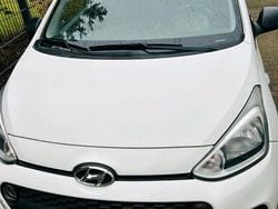 Weiß Gebraucht 2017 Hyundai i10 Kleinwagen | 5.990 € (Guter Preis)