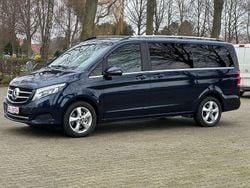 Blau Gebraucht 2018 Mercedes V250 Avantgarde Van / Kleinbus | 21.950 € (Superpreis)