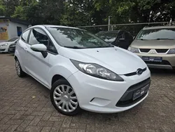 Weiß Gebraucht 2010 Ford Fiesta Kleinwagen | 4.749 € (Teuer)