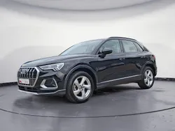Mythosschwarz metallic Gebraucht 2024 Audi Q3 Advanced SUV | 37.430 € (Fairer Preis)