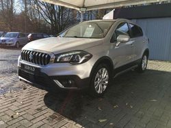 Silber Gebraucht 2017 Suzuki SX4 S-Cross Comfort SUV | 13.580 € (Fairer Preis)