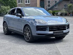 Arktikgrau Gebraucht 2023 Porsche Cayenne SUV | 99.790 € (Etwas zu teuer)