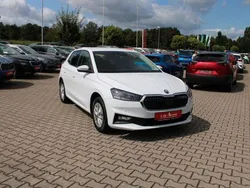 Weiß Gebraucht 2022 Skoda Fabia Style Limousine | 18.930 € (Etwas zu teuer)