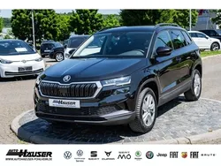 Schwarzmagic perleffekt Gebraucht 2024 Skoda Karoq Selection SUV | 32.375 € (Fairer Preis)