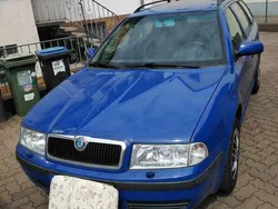 Blau Gebraucht 2003 Skoda Octavia Selection Kombi | 2.500 € (Fairer Preis)