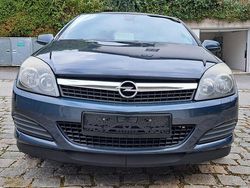 Grau Gebraucht 2009 Opel Astra GTC Coupé | 2.990 € (Fairer Preis)