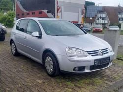 Silber Gebraucht 2007 VW Golf V Limousine | 2.000 € (Guter Preis)