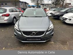 Grau Gebraucht 2018 Volvo V40 R-Design Kombi | 13.990 € (Fairer Preis)