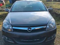 Grau Gebraucht 2009 Opel Astra GTC Coupé | 3.500 € (Fairer Preis)