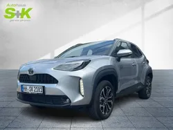 Shimmering silver metallic (silber) Gebraucht 2025 Toyota Yaris Hybrid Kleinwagen | 29.690 € (Teuer)