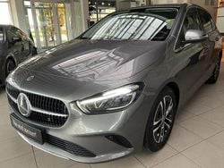Grau Gebraucht 2024 Mercedes B200 Progressive Van / Kleinbus | 34.500 € (Teuer)