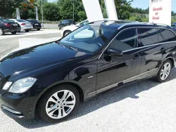 Schwarz Gebraucht 2012 Mercedes E200 Limousine | 15.990 €