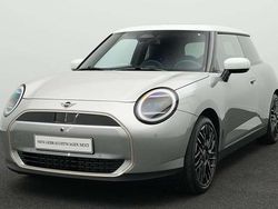 Grau Gebraucht 2024 Mini Cooper Favoured Kleinwagen | 29.884 € (Fairer Preis)